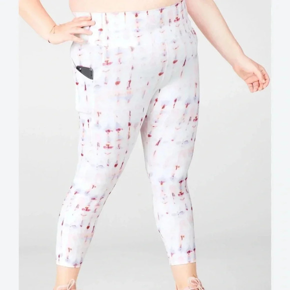 Fabletics Oasis PureLuxe High-Waisted 7/8 Legging 2X (18-20) White/Multicolored - Picture 3 of 13